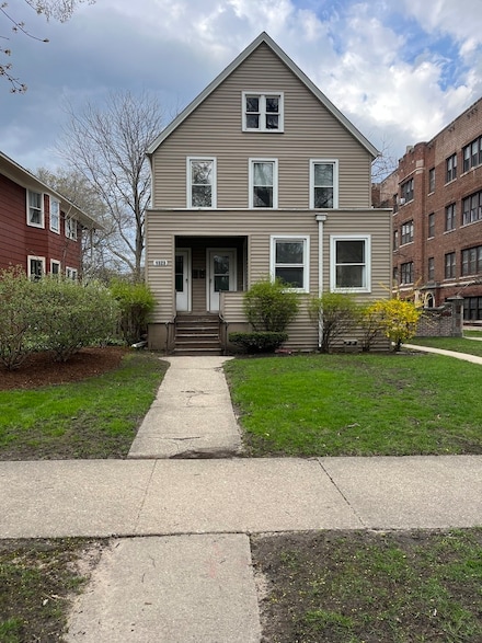 1323 Washington St, Evanston, IL 60202