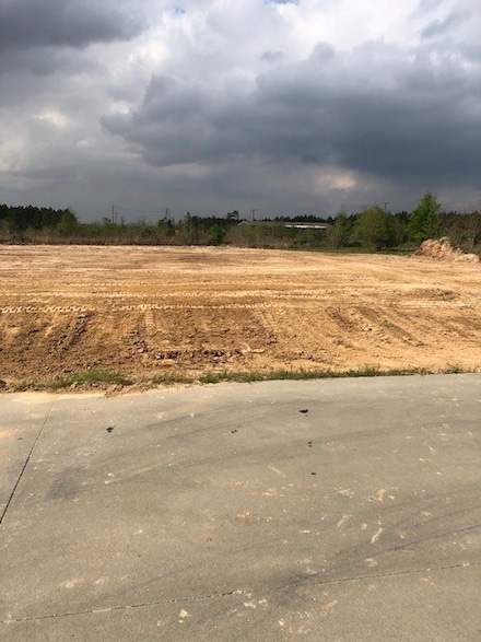 115 Road 5608, Cleveland, TX 77327
