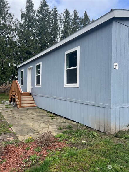 8878 Peavey Rd Unit 24, Sedro Woolley, WA 98284
