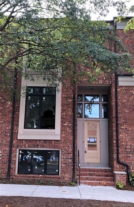452 E 33rd St Unit 23, Charlotte, NC 28205