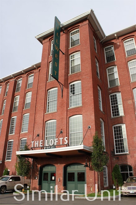 195 Mcgregor St Unit 407, Manchester, NH 03102