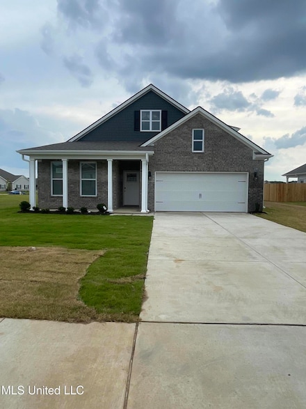 8288 Gum Pond Dr, Olive Branch, MS 38654