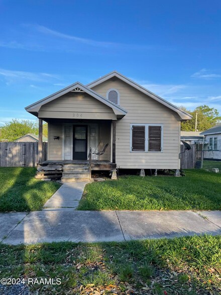 204 Donald Frederick Blvd, Abbeville, LA 70510