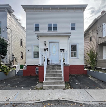 22 Sharp St, Haverstraw, NY 10927