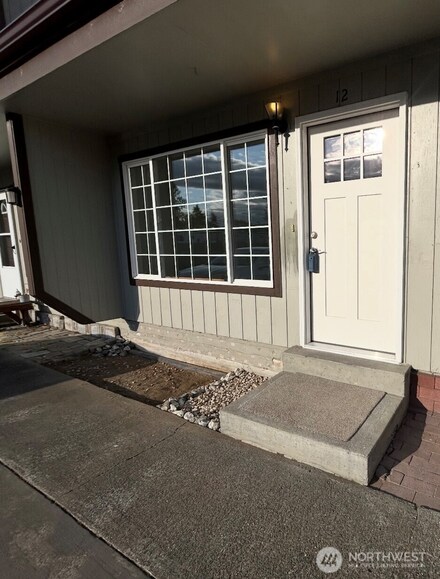 3333 Redwood Ave Unit 12, Bellingham, WA 98225