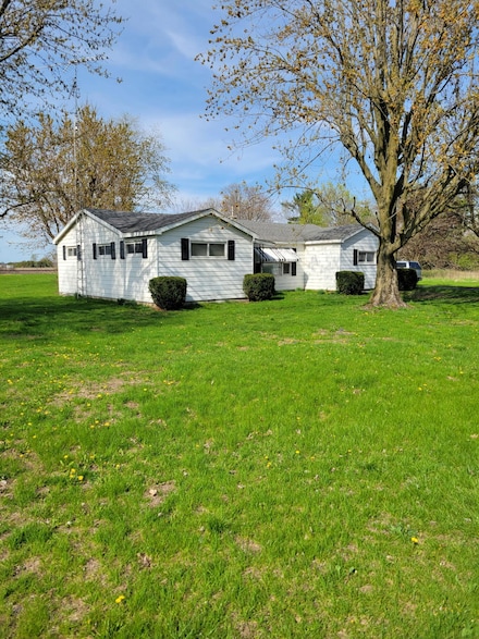 5646 W 1250 N, Demotte, IN 46310