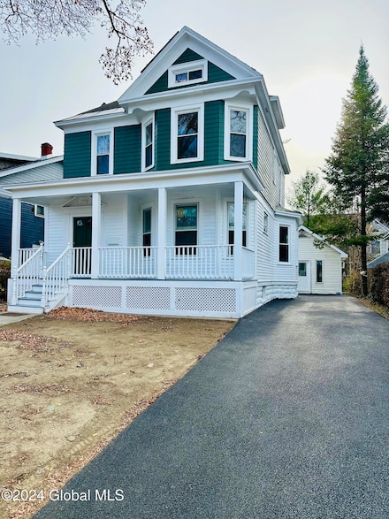 1856 Eastern Pkwy, Schenectady, NY 12309