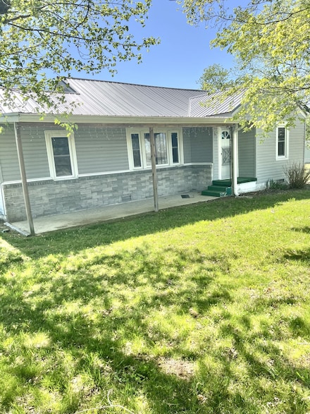 461 Hendrixson Dr, Manchester, TN 37355