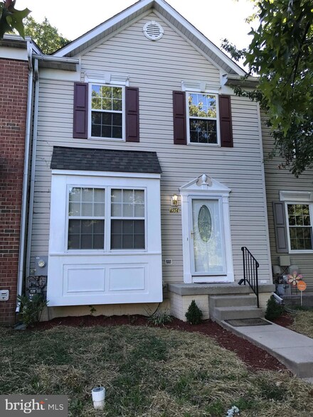 6554 Ridgeborne Dr, Rosedale, MD 21237