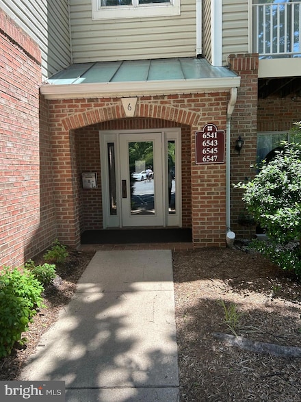 6541 Grange Ln Unit 201, Alexandria, VA 22315
