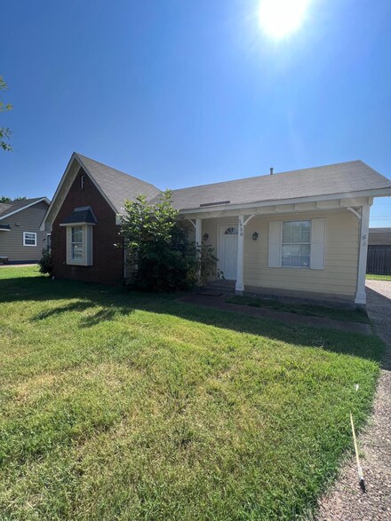 5950 Cuspidon Cove, Millington, TN 38053
