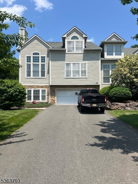 1 Crest Ct, North Haledon, NJ 07508