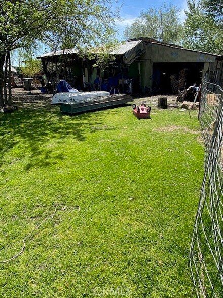 206 Sunnybrook Ln, Oroville, CA 95965