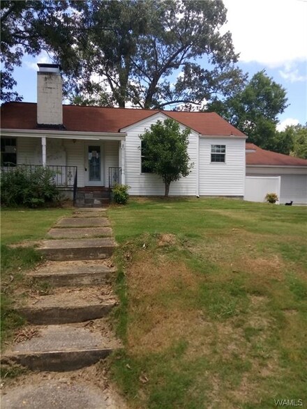 4510 5th St, Northport, AL 35476