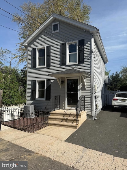 11 Union St, Franklin Township, NJ 08528
