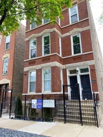 1455 W Huron St Unit 3R, Chicago, IL 60642