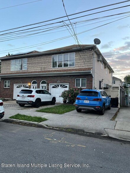110 Linwood Ave, Staten Island, NY 10305