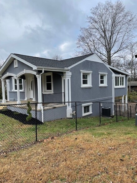 301 Aurora Ave, Madison, TN 37115