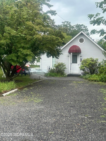 36 Whalepond Rd Unit rear, Oakhurst, NJ 07755