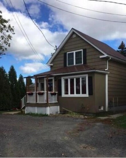 313 Warren Ave, Portland, ME 04103