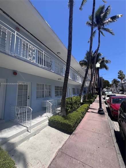 635 8th St Unit 103, Miami Beach, FL 33139
