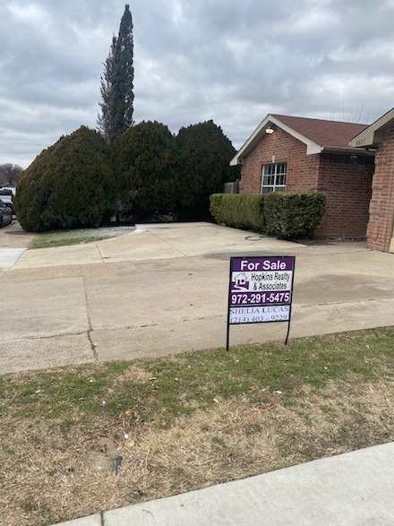 4443 Falls Dr, Dallas, TX 75211