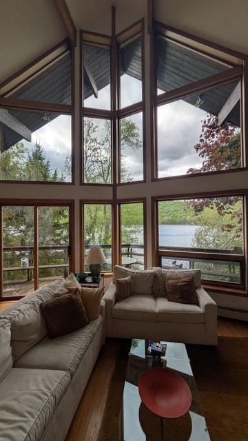 21 Chippewa Rd, Putnam Valley, NY 10579
