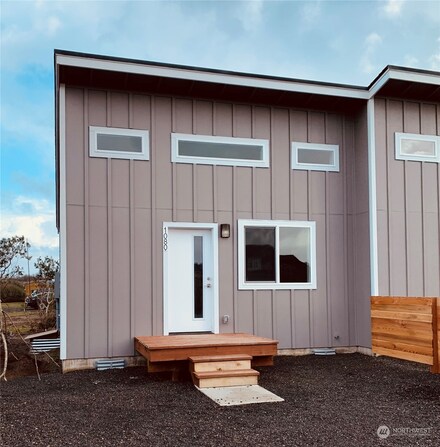 1084 Fairwood Dr SW, Ocean Shores, WA 98569