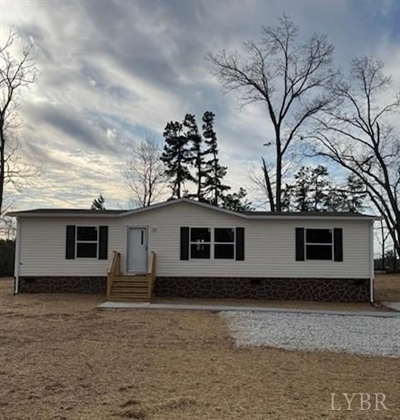 176 Fox Ridge Ln, Appomattox, VA 24522