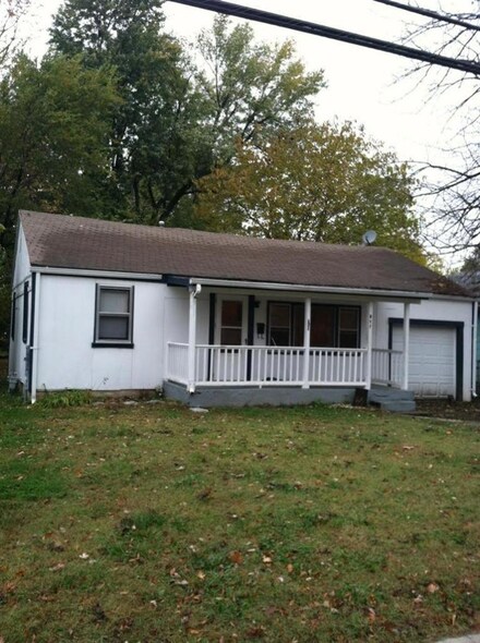 711 N Warren Ave, Springfield, MO 65802