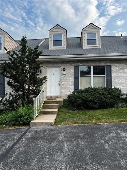 164 Springhouse Rd, Allentown, PA 18104