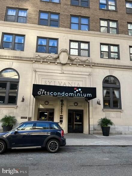 1324 Locust St Unit 425, Philadelphia, PA 19107