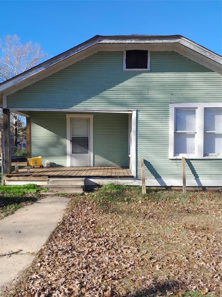 9794 Upper State Line Rd, Vivian, LA 71082