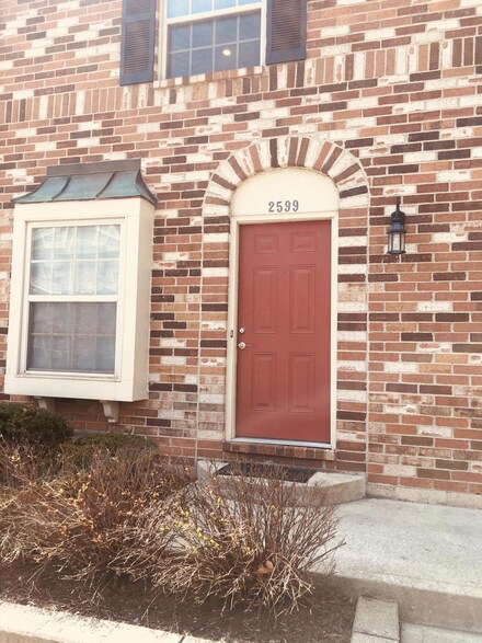 2599 Olde Hill Ct N Unit D2599, Columbus, OH 43221