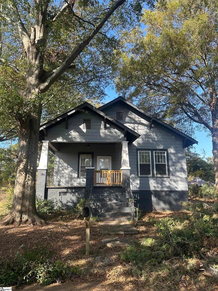20 Beattie St, Greenville, SC 29611