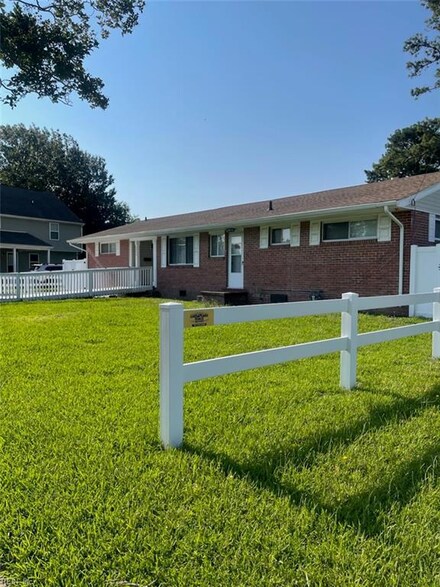 2445 Dominion Ave, Norfolk, VA 23518