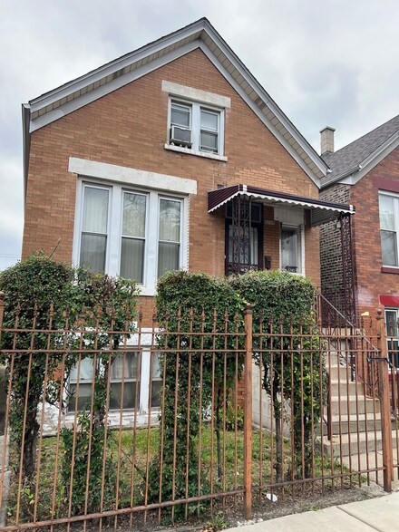 2240 S Kostner Ave, Chicago, IL 60623
