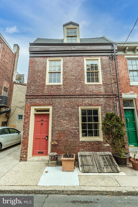 143 Monroe St, Philadelphia, PA 19147