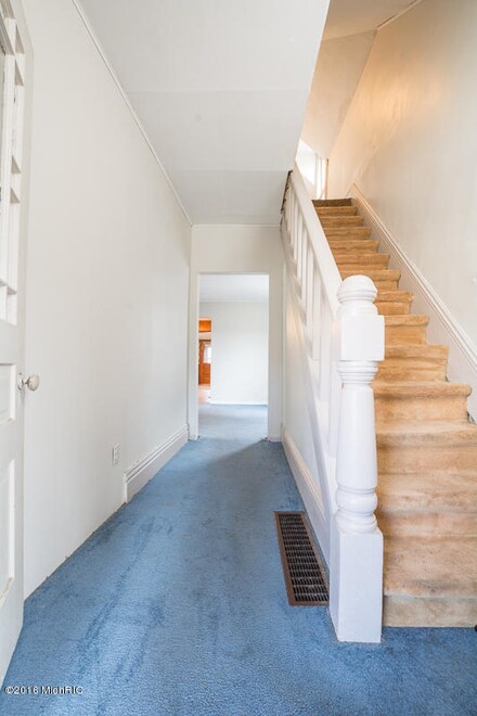 1030 Watson St SW, Grand Rapids, MI 49504