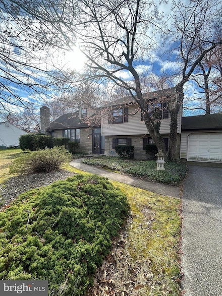 316 Farmdale Rd, Moorestown, NJ 08057