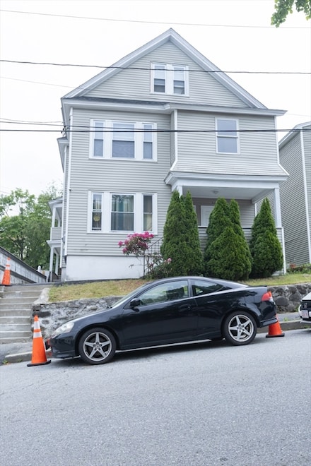 82-84 Jamaica St, Lawrence, MA 01843