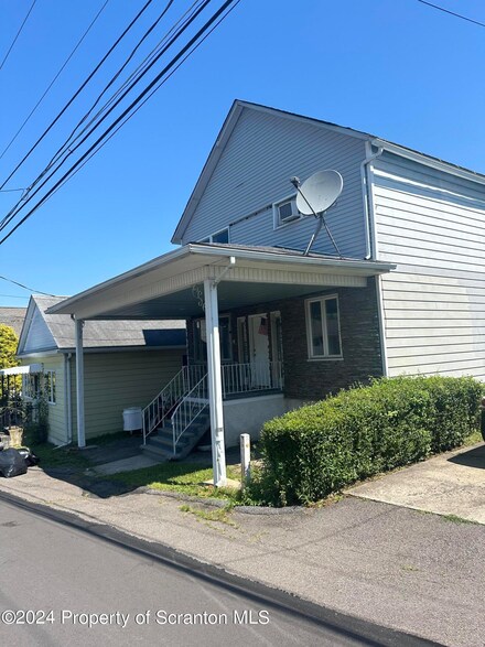752 Metcalf St, Wilkes Barre, PA 18702