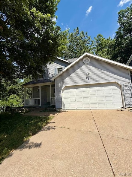 166 Village Circle Dr, Lake Saint Louis, MO 63367