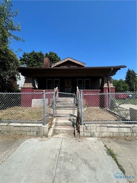 427 Oak St, Toledo, OH 43605