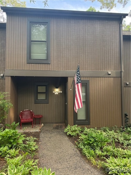 11935 W Briar Patch Dr, Midlothian, VA 23113