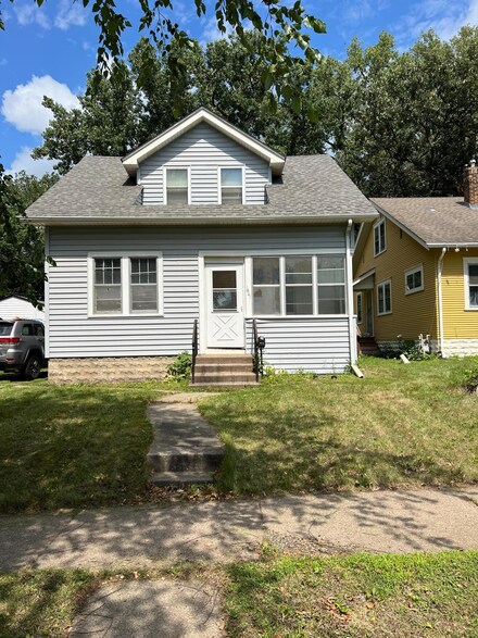 1641 Reaney Ave, Saint Paul, MN 55106