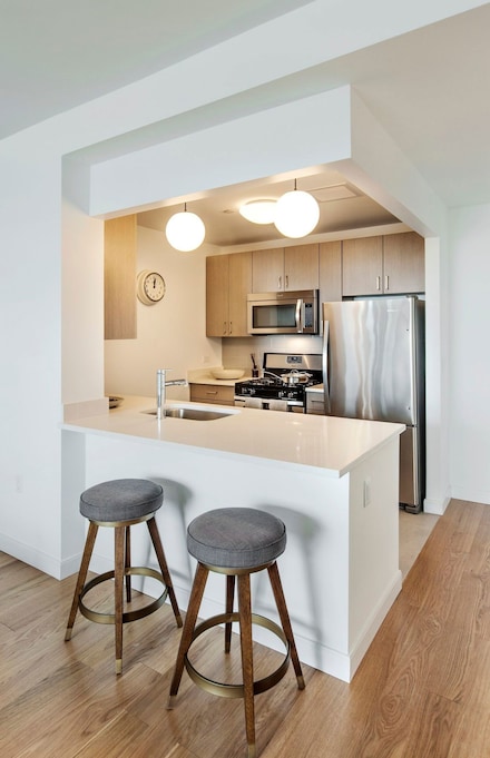 61-55 Junction Blvd Unit 7-K, Rego Park, NY 11374