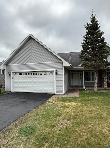 5282 Twin Pines St, Hermantown, MN 55811