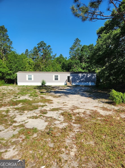 121 Kiowa Dr N, Jesup, GA 31545