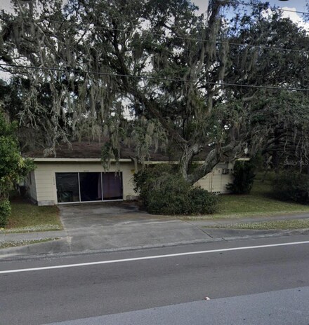 10218 Little Rd, New Port Richey, FL 34654